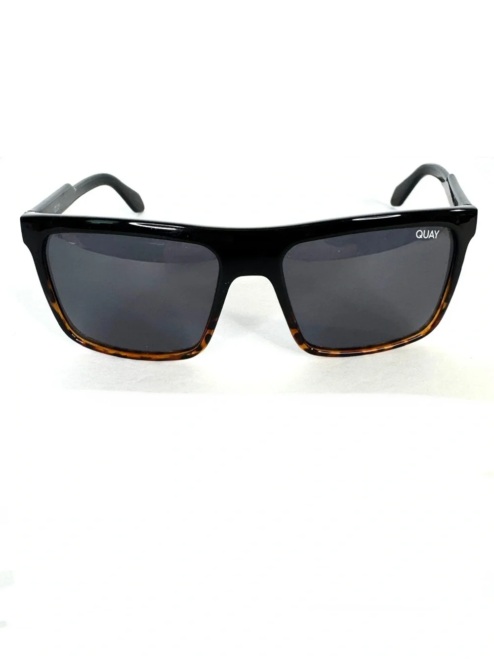 QUAY Australia Let it Run Polarized Sunglasses Black Tortoise Rare